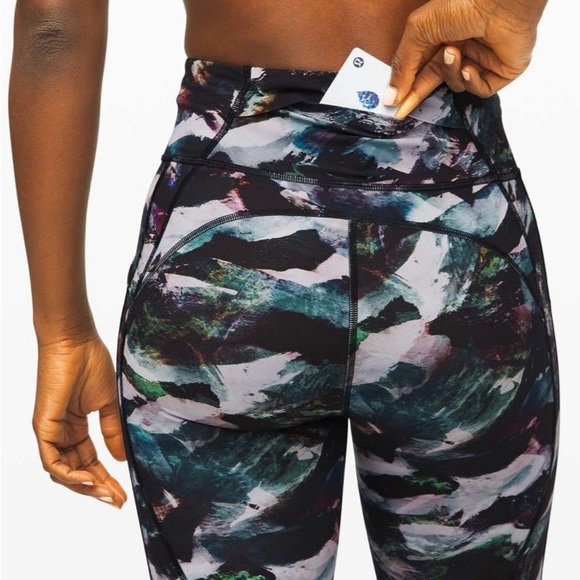 Lululemon Time To Sweat Tight 28"- 
Glacier Camo Starlight Multi - Picture 5 of 6